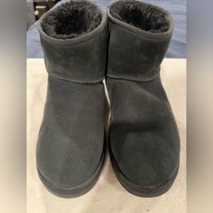 Ugg short womens boots size 12